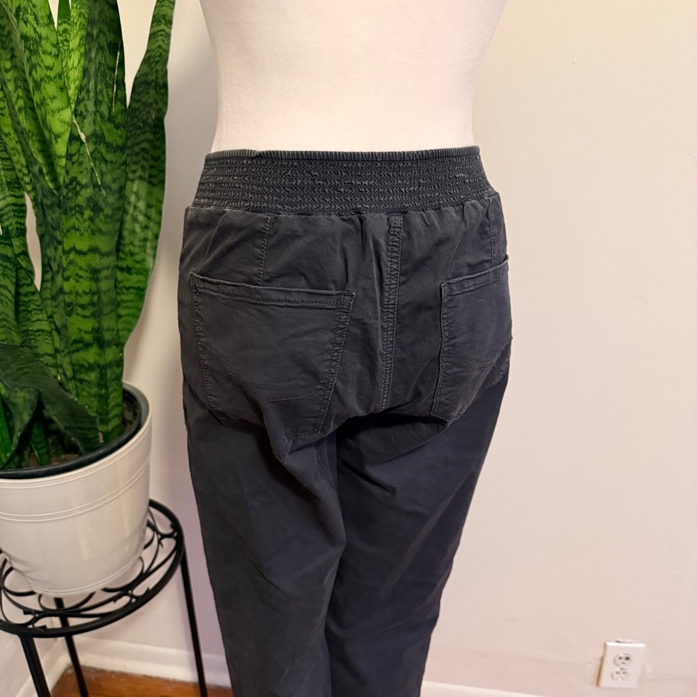 American Eagle | Black Cotton Blend Jogger Pants - Picture 4 of 8